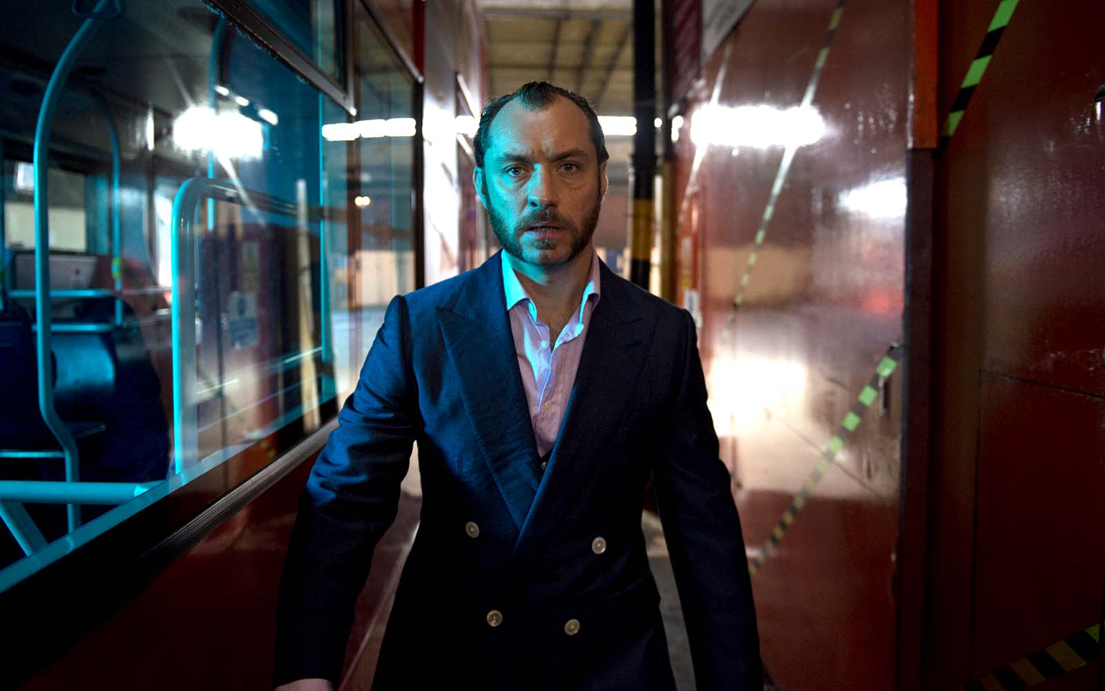 Dom-Hemingway-Photo-Nick-Wall